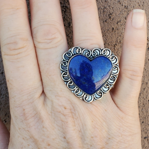 New Heart Shaped Lapis Lazuli 925 Silver Statement Ring. - Picture 7 of 13